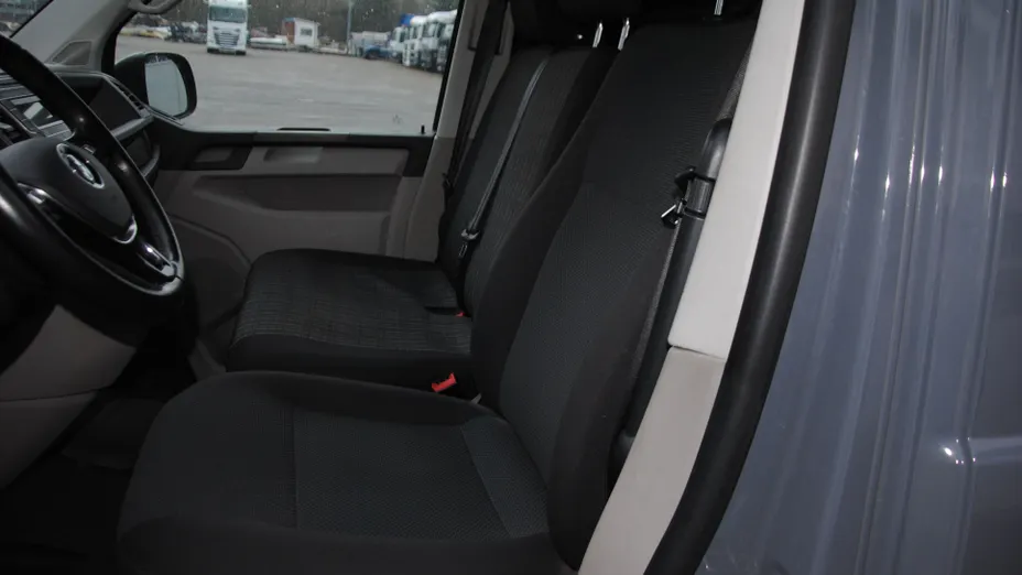 VOLKSWAGEN Transporter Transporter T6 TDI L1H1