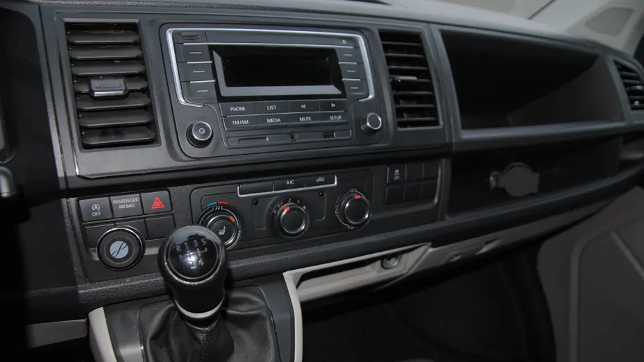 VOLKSWAGEN Transporter Transporter T6 TDI L1H1
