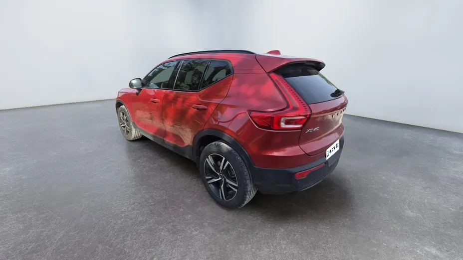 VOLVO XC40 XC40 B3 Plus Dark aut