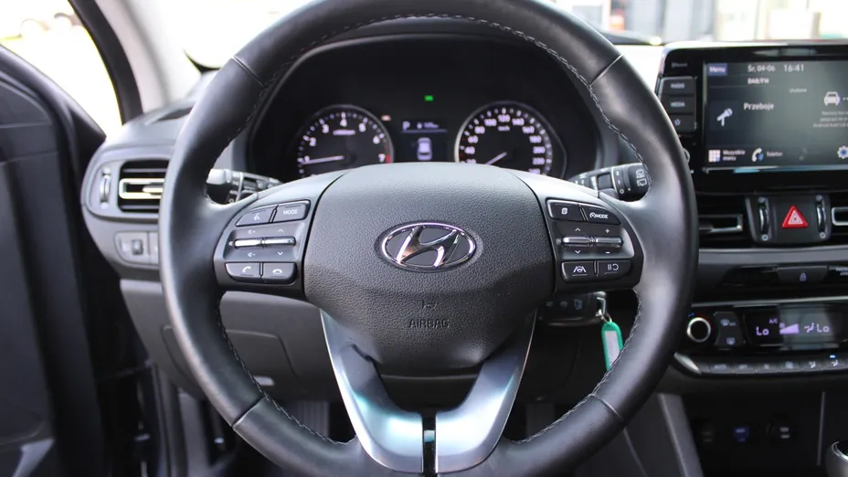 HYUNDAI i30 i30 1.5 T-GDI 48V Smart DCT