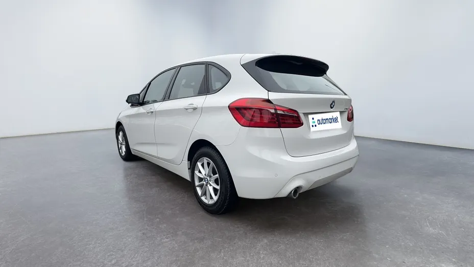 BMW Seria 2 216d aut