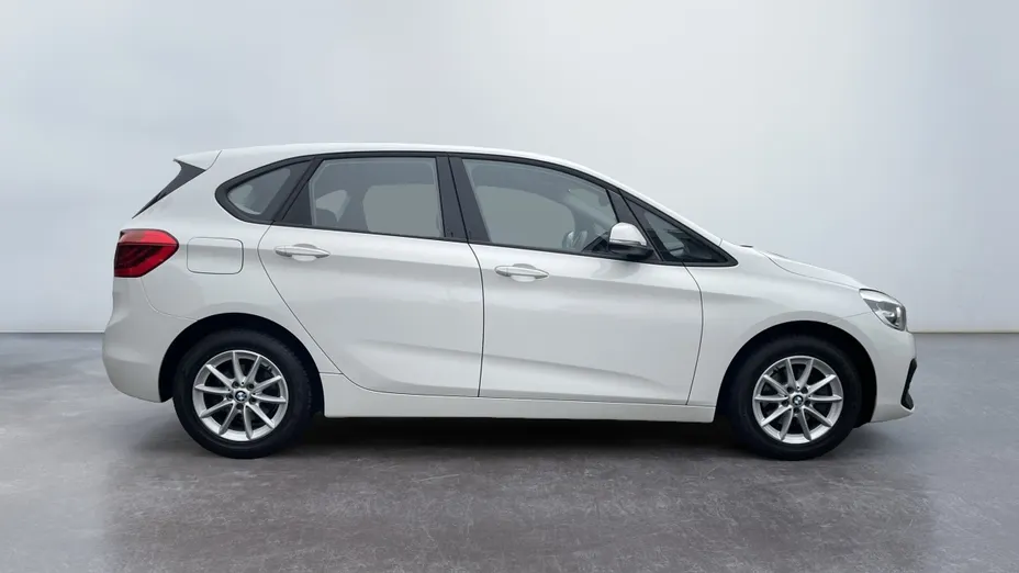 BMW Seria 2 216d aut
