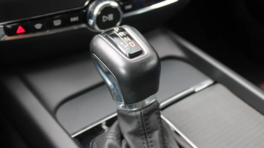 VOLVO V60 V60 D3 Drive-E Momentum aut
