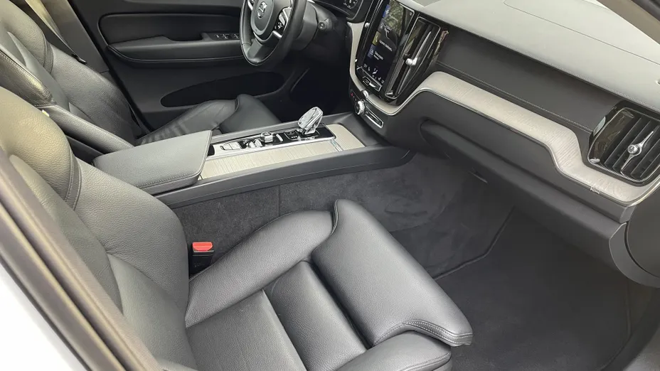 VOLVO XC60 XC60 B4 D AWD Inscription aut