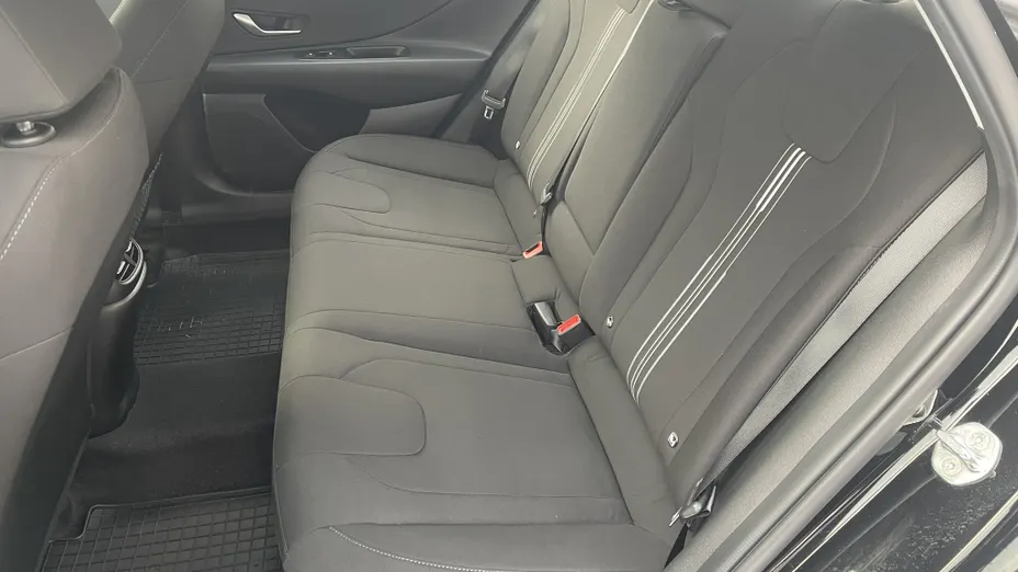 HYUNDAI Elantra Elantra 1.6 Executive CVT