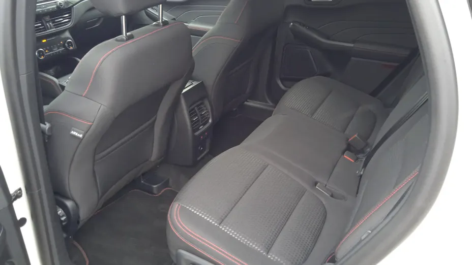 FORD Kuga Kuga 2.5P PHEV FWD ST-Line Nowy