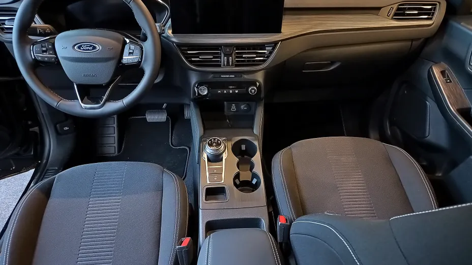 FORD Kuga Kuga 2.5 FHEV FWD Active eCVT Nowy