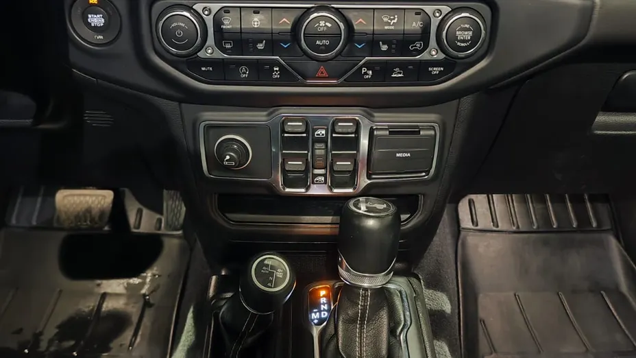 JEEP Wrangler Wrangler GME 2.0 Turbo Sahara aut