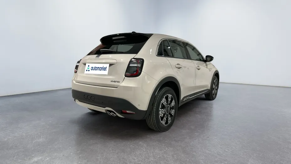 FIAT 600 600 1.2 Turbo Hybrid eDCT Nowy