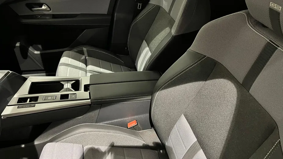 OPEL Grandland X Grandland 1.2 mHEV GS eDTC6 Nowy