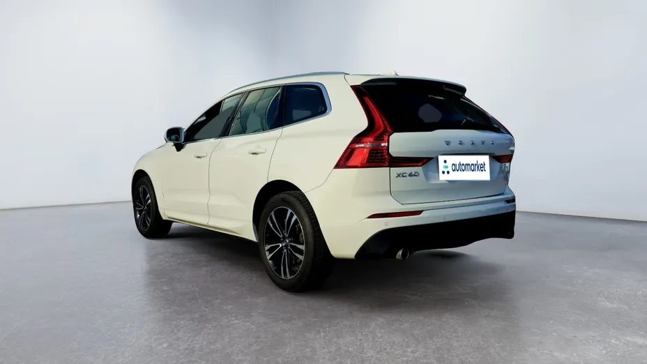 VOLVO XC60 XC60 T4 Momentum Pro aut