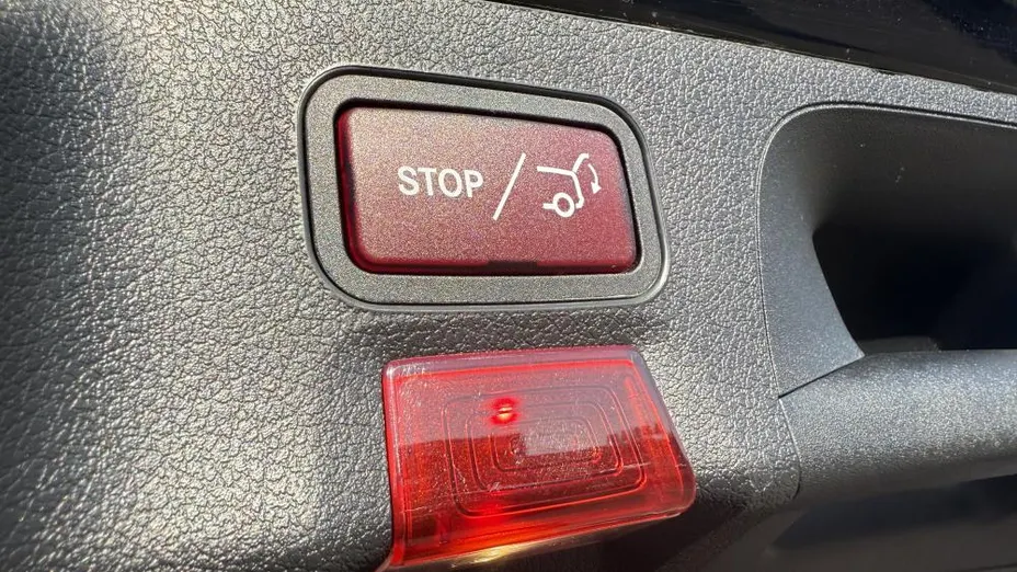MERCEDES-BENZ CLA CLA 200 7G-DCT