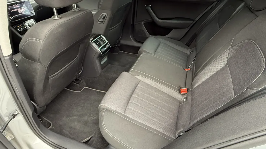 SKODA Superb Superb 2.0 TDI SCR Style DSG