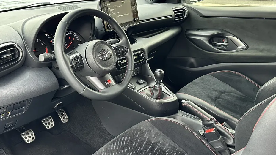 TOYOTA Yaris GR Yaris 1.6 Dynamic