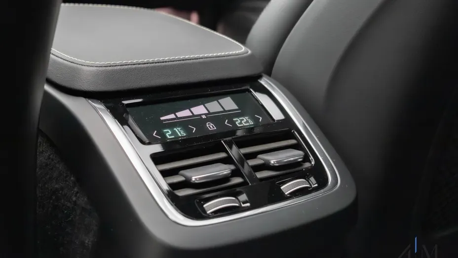 VOLVO XC90 XC90 B5 D AWD Ultimate Dark 7os aut