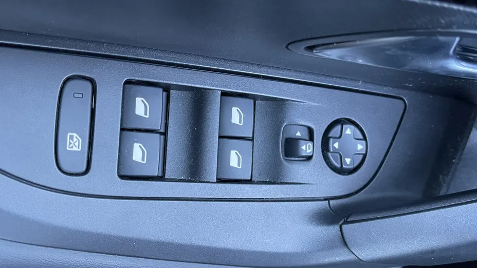 PEUGEOT 2008 2008 1.2 PureTech Allure S&S