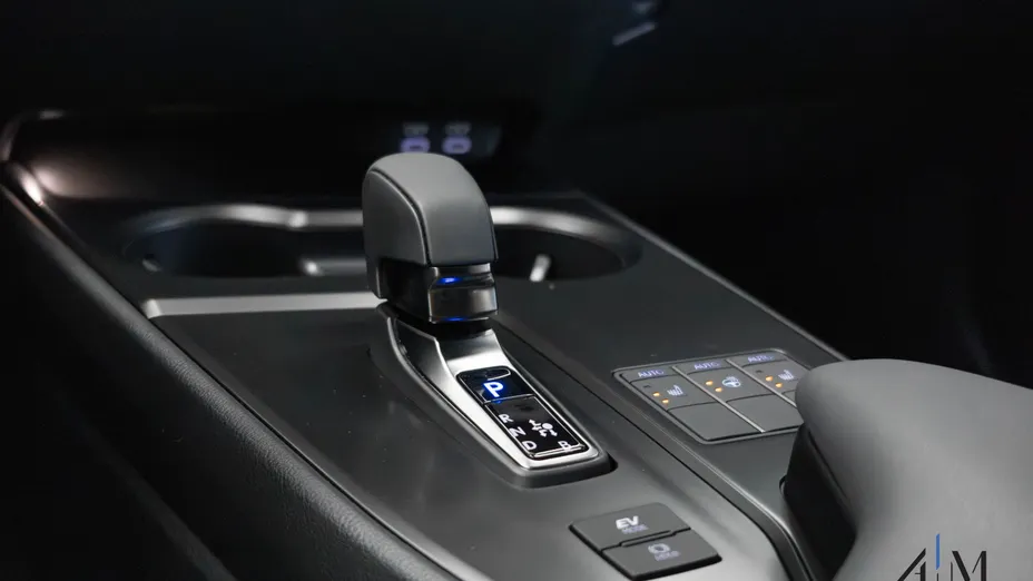 LEXUS UX UX 300h F Sport Design AWD