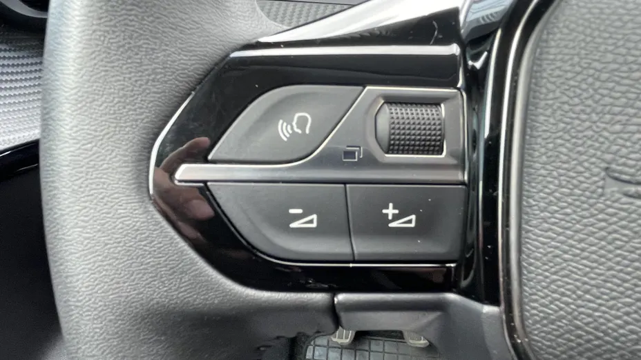 PEUGEOT 208 208 1.2 PureTech Like S&S
