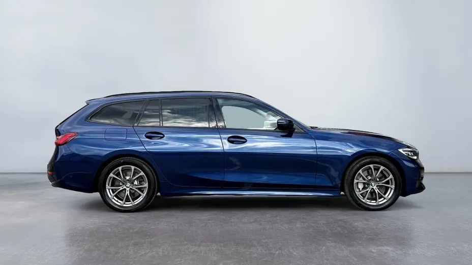 BMW Seria 3 330i xDrive Sport Line sport-aut