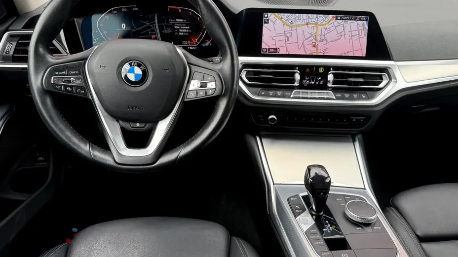 BMW Seria 3 330i xDrive Sport Line sport-aut