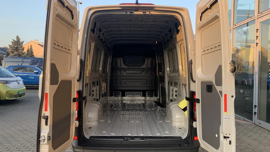 VOLKSWAGEN Crafter Crafter 35 BiTDI (14,4m3) Nowy