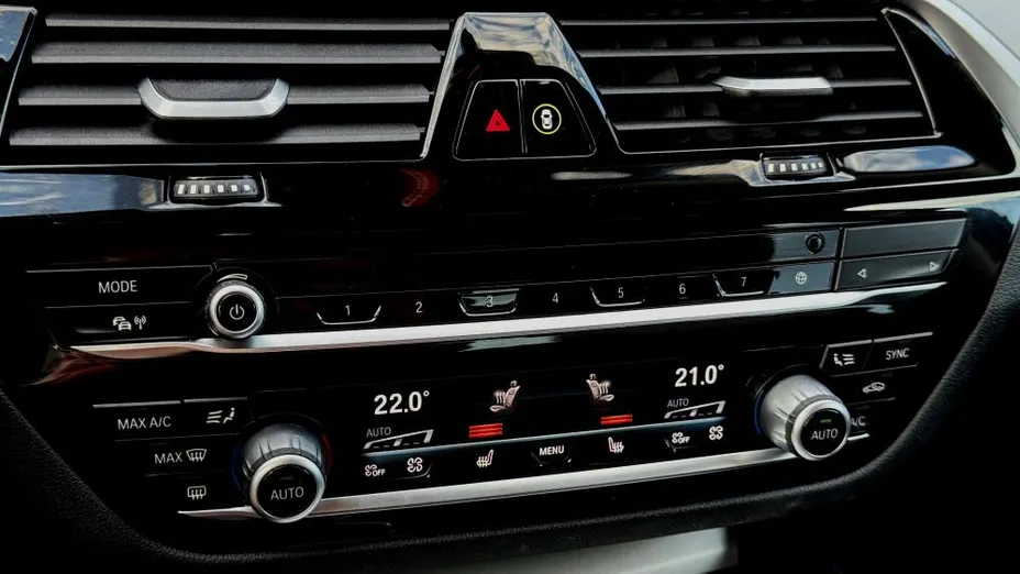 BMW Seria 5 520d xDrive mHEV Business Edition aut