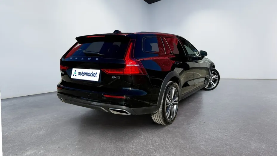 VOLVO V60 V60 CC B4 D AWD aut