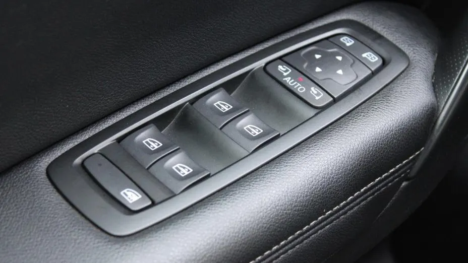 RENAULT Megane Megane 1.3 TCe FAP Techno EDC