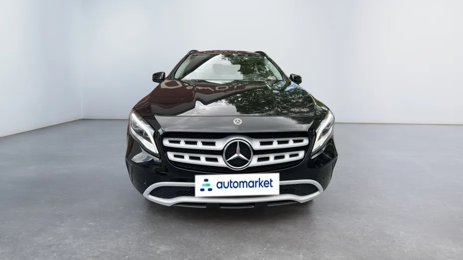 MERCEDES-BENZ GLA GLA 200 7G-DCT Style