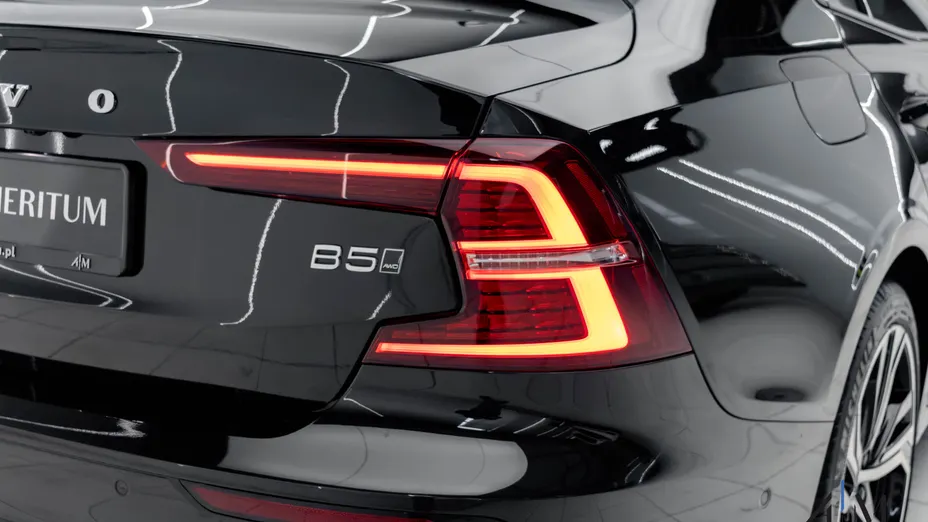 VOLVO S60 S60 B5 B AWD Ultimate Dark aut