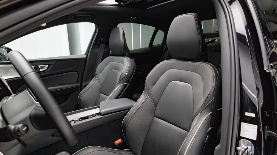 VOLVO S60 S60 B5 B AWD Ultimate Dark aut