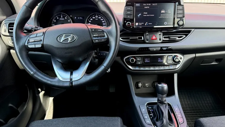 HYUNDAI i30 i30 1.5 T-GDI 48V Smart DCT