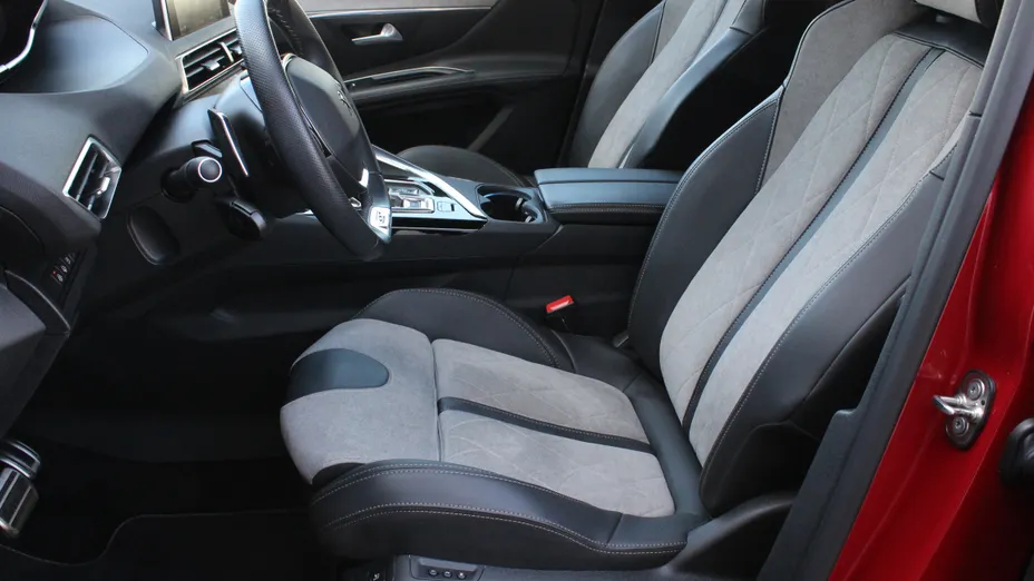 PEUGEOT 3008 3008 1.6 PureTech Hybrid4 PHEV GT S&S EAT8