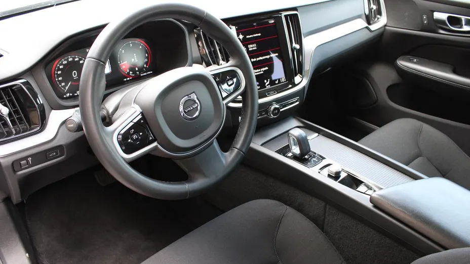 VOLVO V60 V60 CC B4 D AWD aut