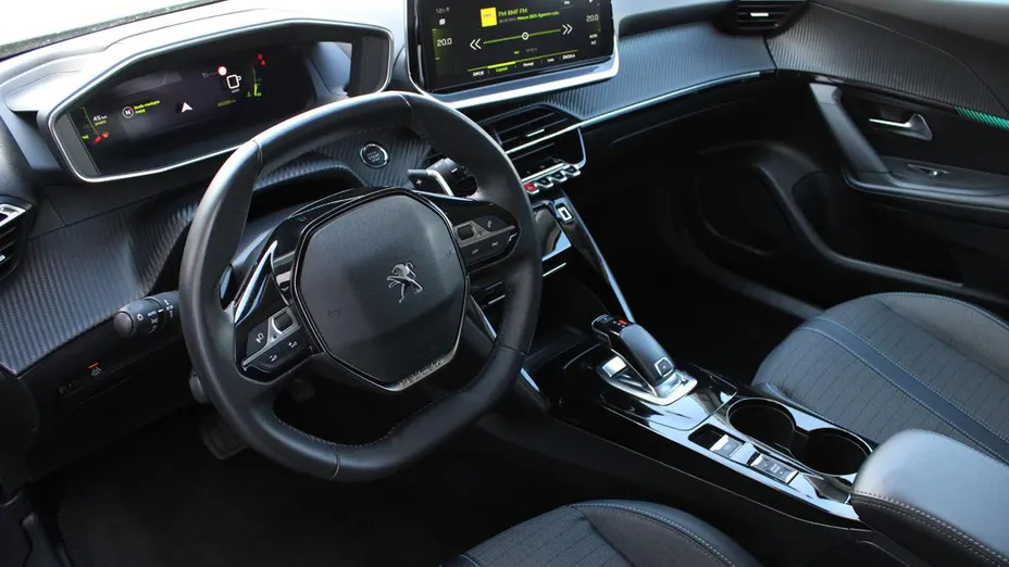 PEUGEOT 2008 2008 1.2 PureTech Allure S&S EAT8