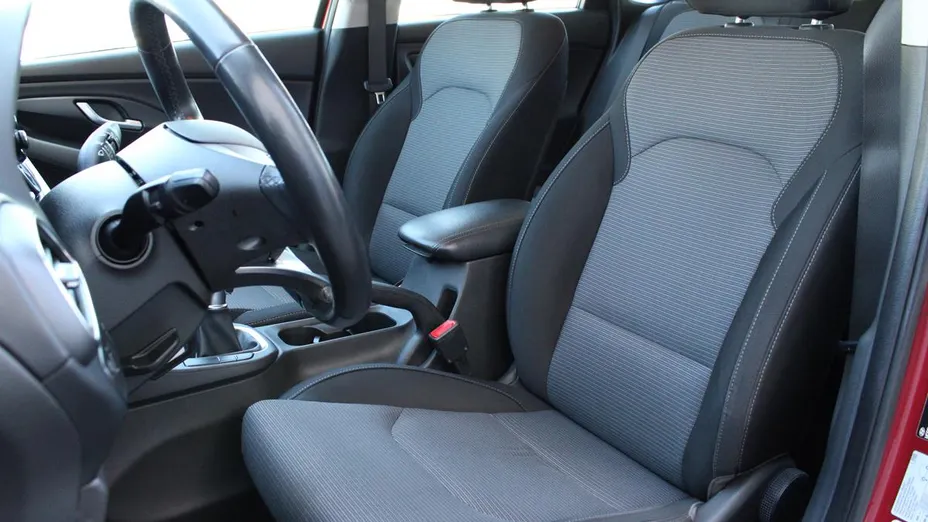 HYUNDAI i30 i30 1.5 DPI Classic +