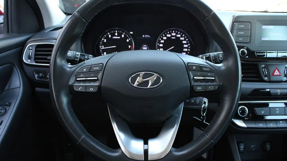 HYUNDAI i30 i30 1.5 DPI Classic +