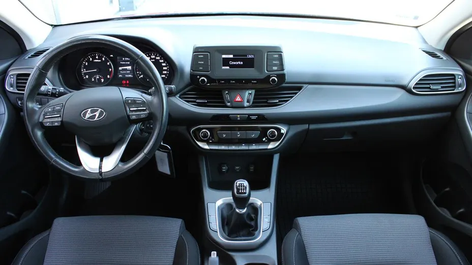 HYUNDAI i30 i30 1.5 DPI Classic +
