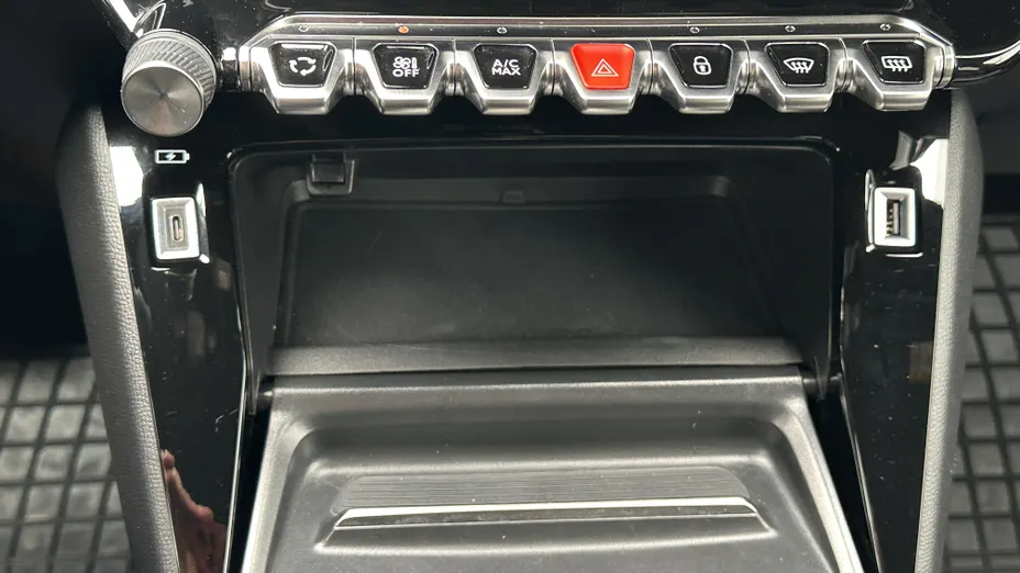 PEUGEOT 2008 2008 1.2 PureTech Allure S&S EAT8