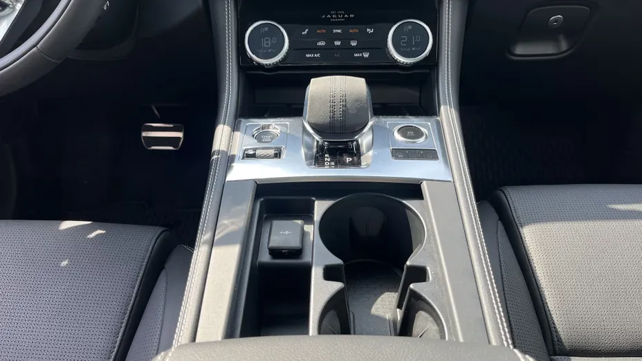 JAGUAR F-Pace F-Pace 2.0 P250 mHEV AWD R-Dynamic SE