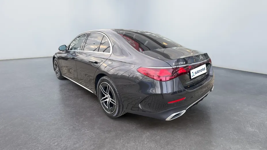 MERCEDES-BENZ E Klasa E 220 d mHEV 4-Matic AMG 9G-Tronic