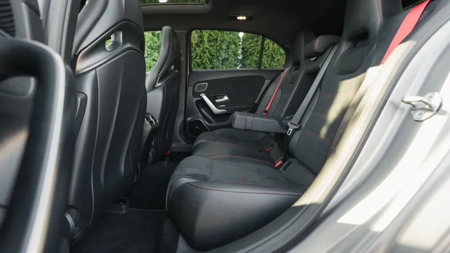 MERCEDES-BENZ A Klasa A 35 AMG 4-Matic 7G-DCT