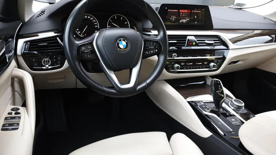 BMW Seria 5 520d xDrive mHEV Luxury Line aut