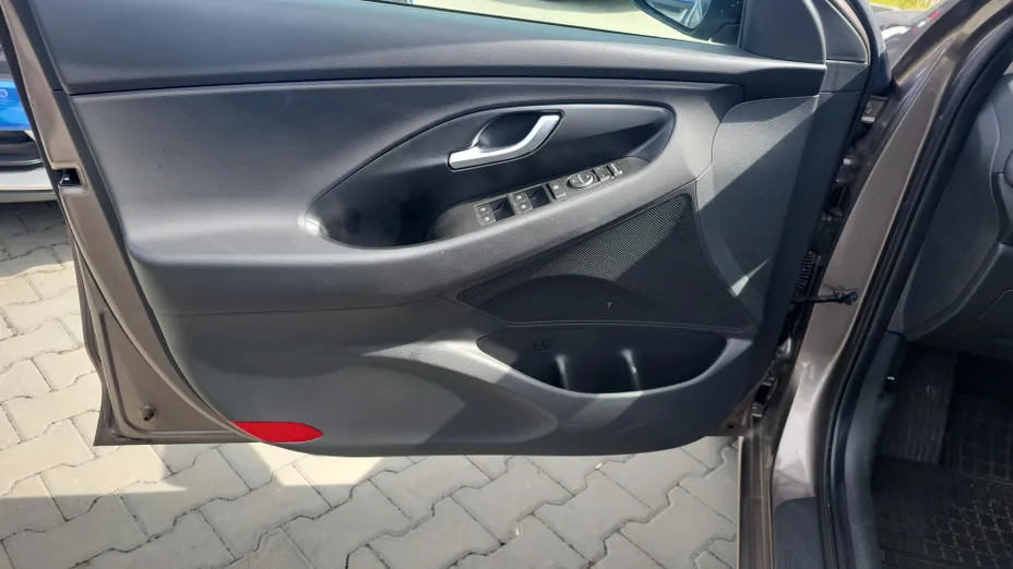 HYUNDAI i30 i30 1.0 T-GDI Smart