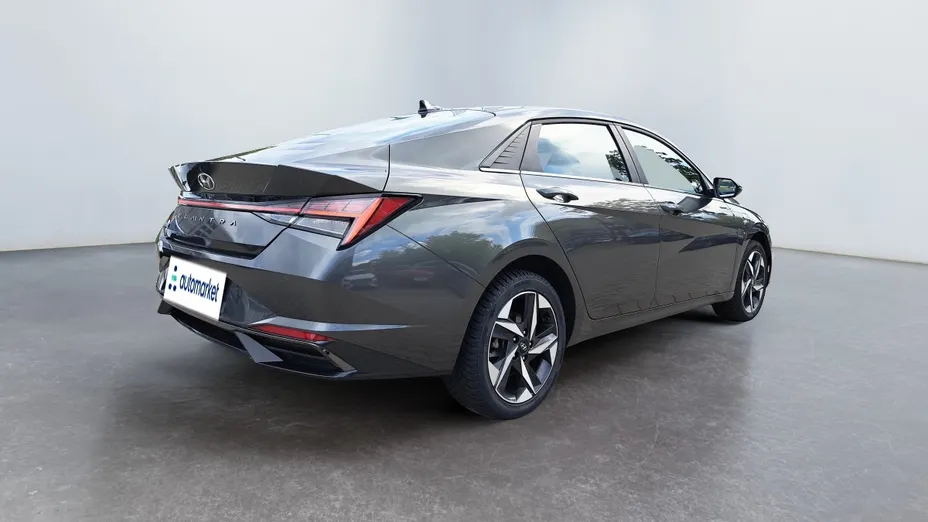 HYUNDAI Elantra Elantra 1.6 Smart CVT