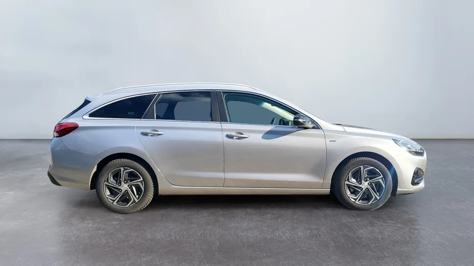 HYUNDAI i30 i30 1.5 T-GDI 48V Smart