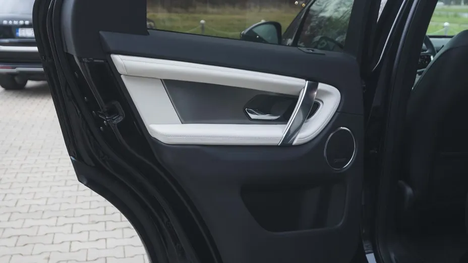 LAND ROVER Discovery Sport Discovery Sport 2.0 D200 mHEV Dynamic SE aut