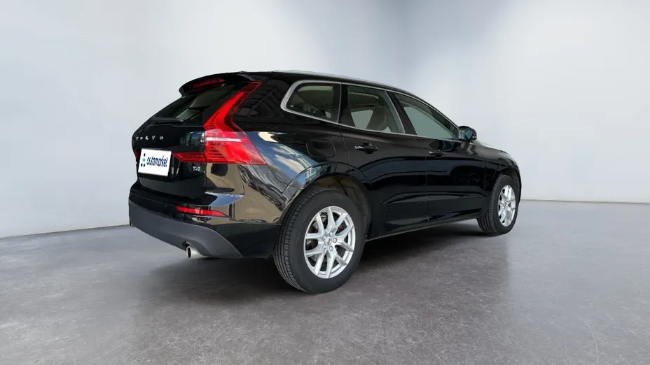 VOLVO XC60 XC60 T4 Momentum aut