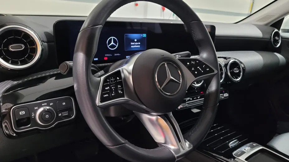 MERCEDES-BENZ CLA CLA 200 7G-DCT