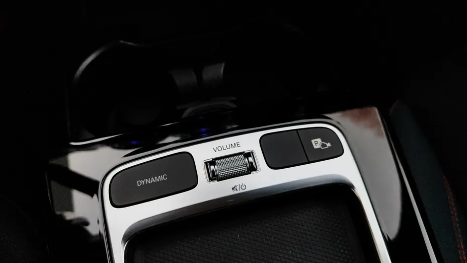 MERCEDES-BENZ A Klasa A 200 AMG Line 7G-DCT